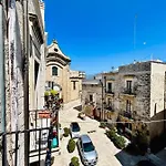 Santa Scolastica